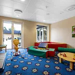 Hotel/ Marina *